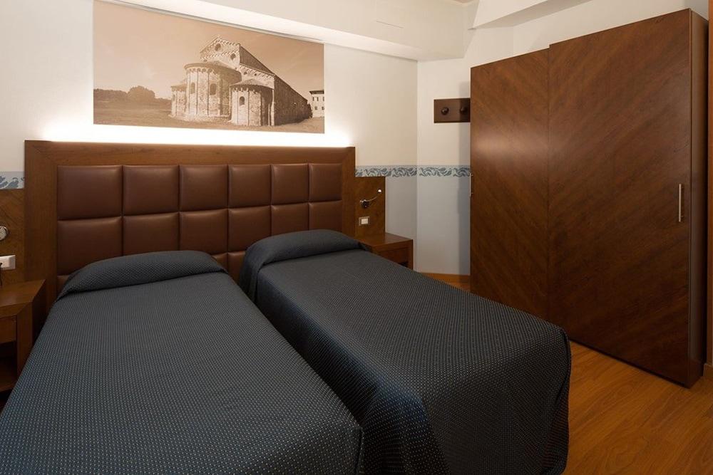 Hotel Terminus & Plaza Pisa Kültér fotó