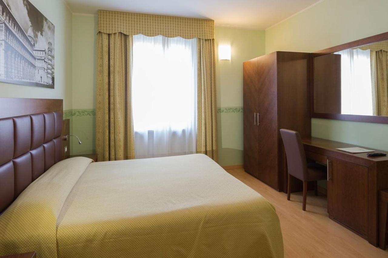 Hotel Terminus & Plaza Pisa Kültér fotó